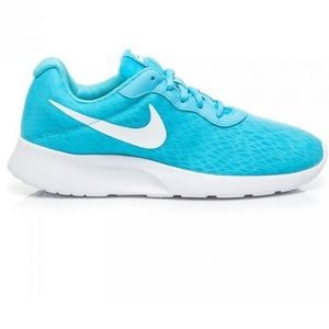 Blue nike shoe